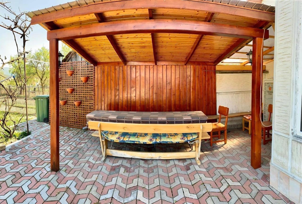 Casa Debora Hotel Hátszeg Kültér fotó
