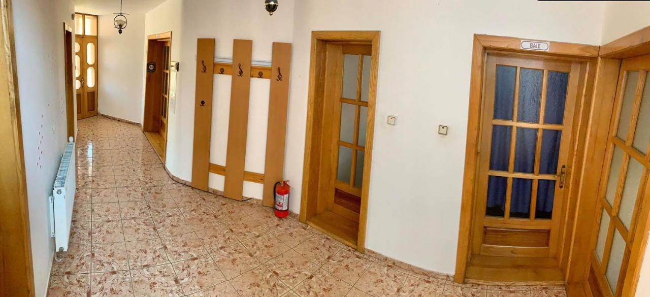 Casa Debora Hotel Hátszeg Kültér fotó