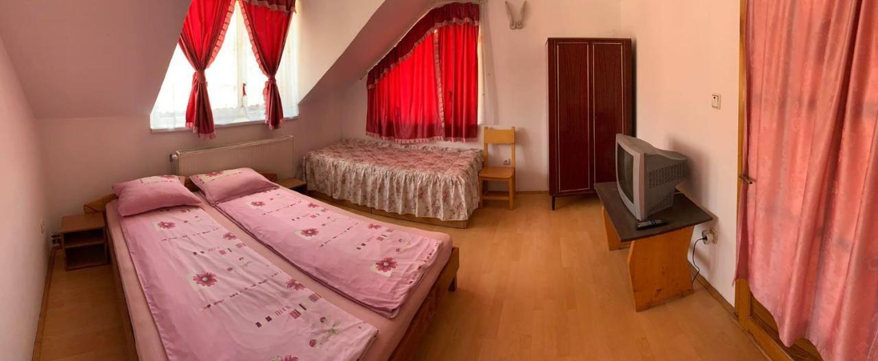Casa Debora Hotel Hátszeg Kültér fotó